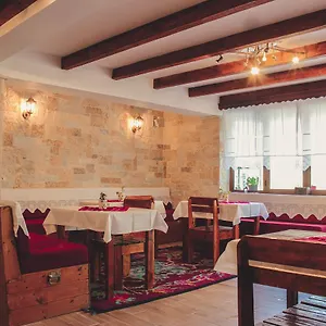 Albergue Friends' &, Gjirokastër